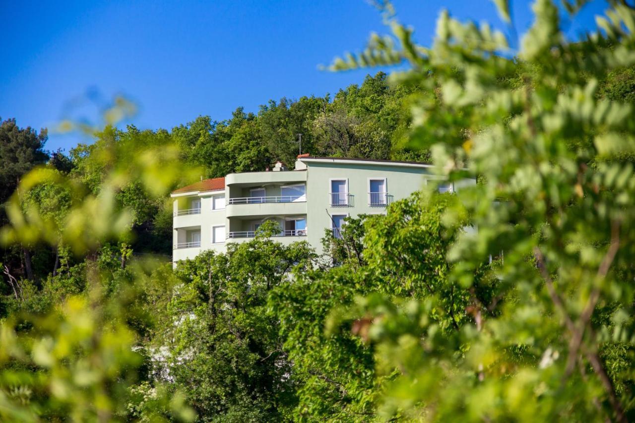 Apartment Maja Opatija With Free Private Parking And Lovely Sea View Terrace Extérieur photo