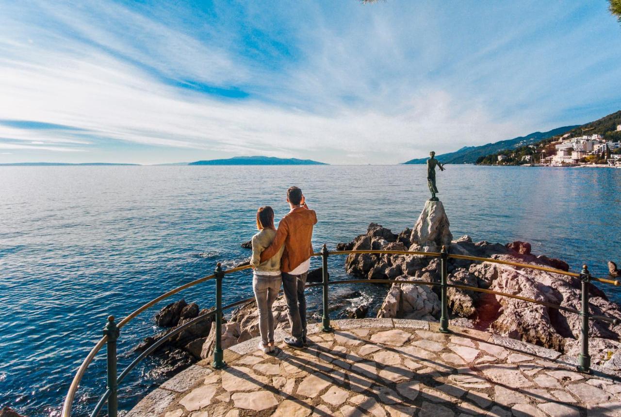 Apartment Maja Opatija With Free Private Parking And Lovely Sea View Terrace Extérieur photo
