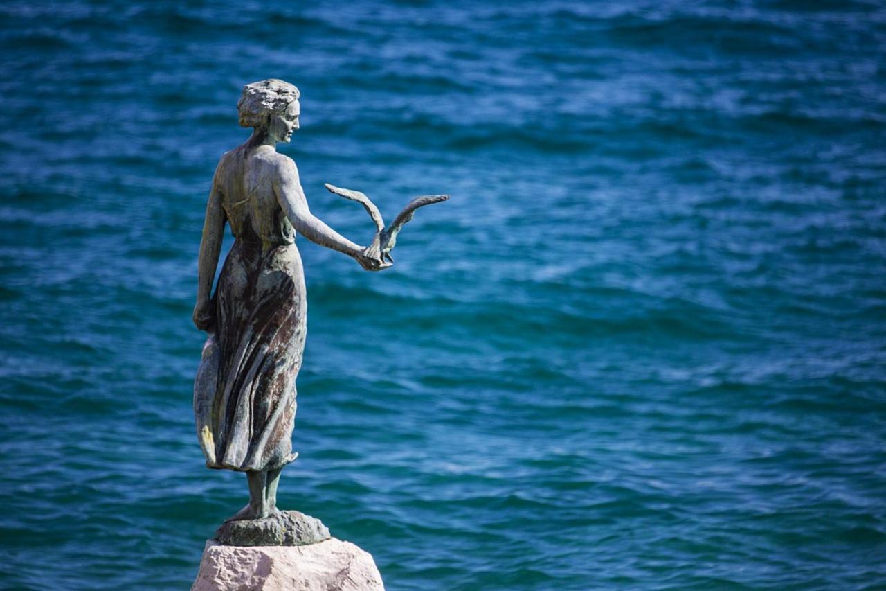 Apartment Maja Opatija With Free Private Parking And Lovely Sea View Terrace Extérieur photo