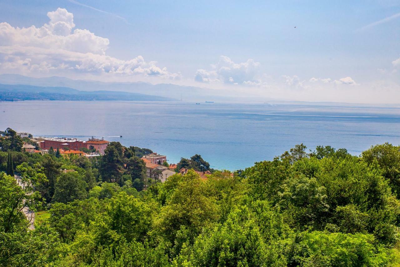 Apartment Maja Opatija With Free Private Parking And Lovely Sea View Terrace Extérieur photo