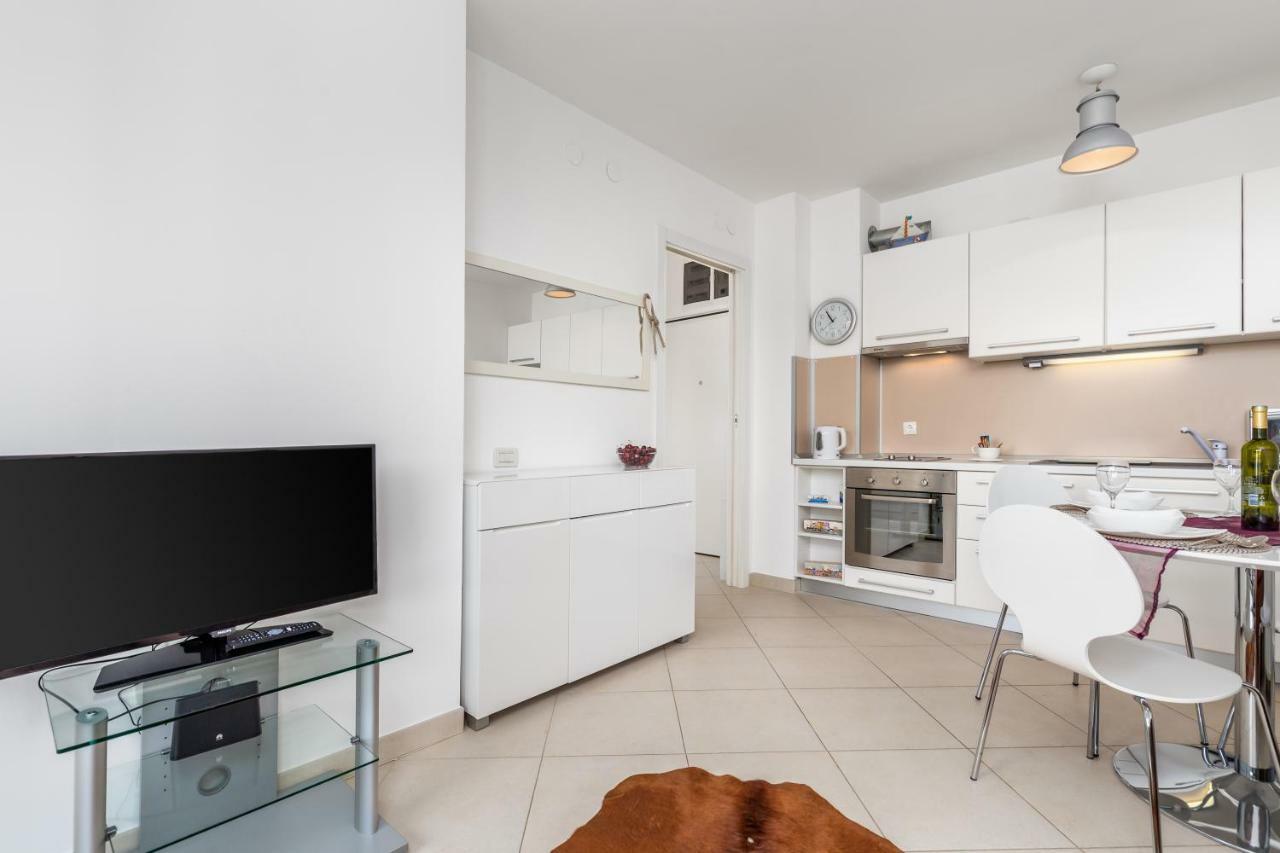 Apartment Maja Opatija With Free Private Parking And Lovely Sea View Terrace Extérieur photo